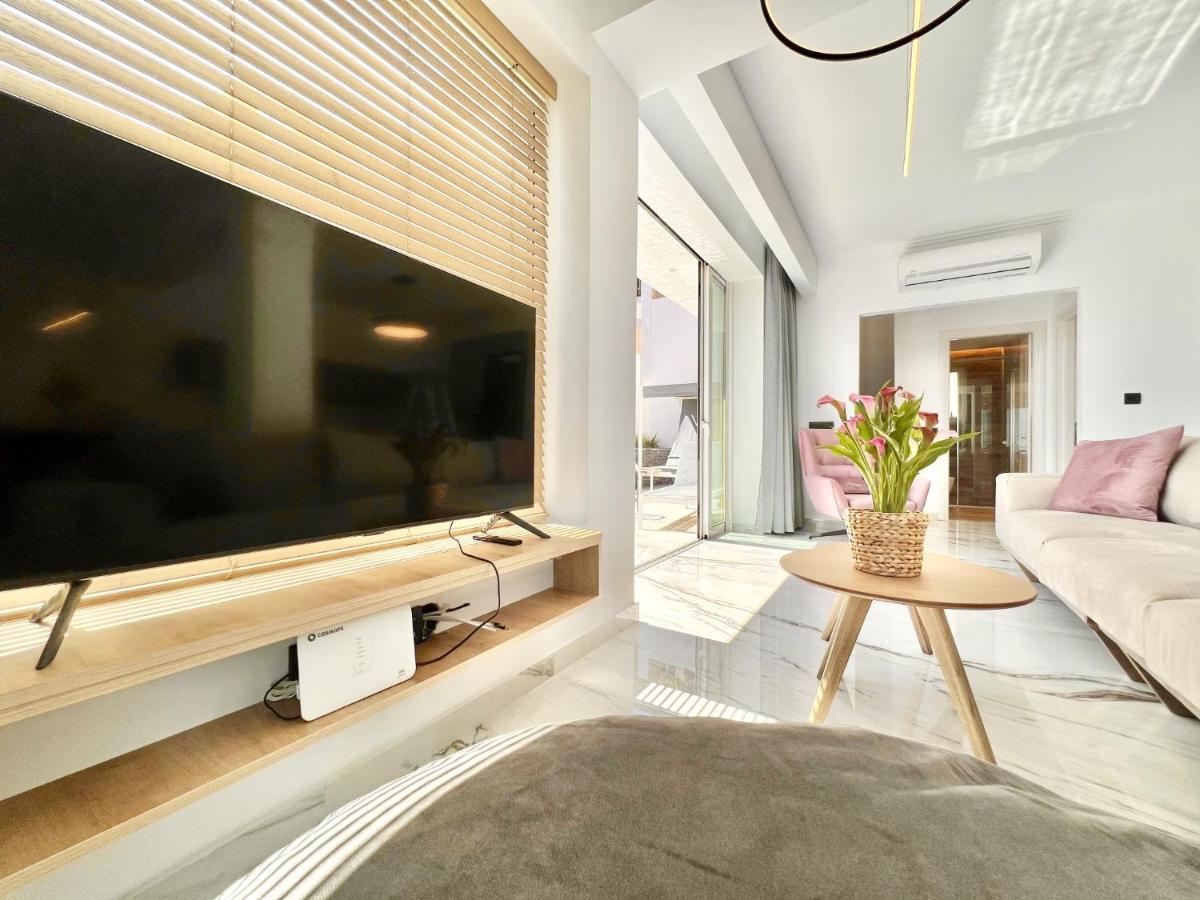 Luxury Villa Barbati Sun With Private Pool By Dadovillas Esterno foto